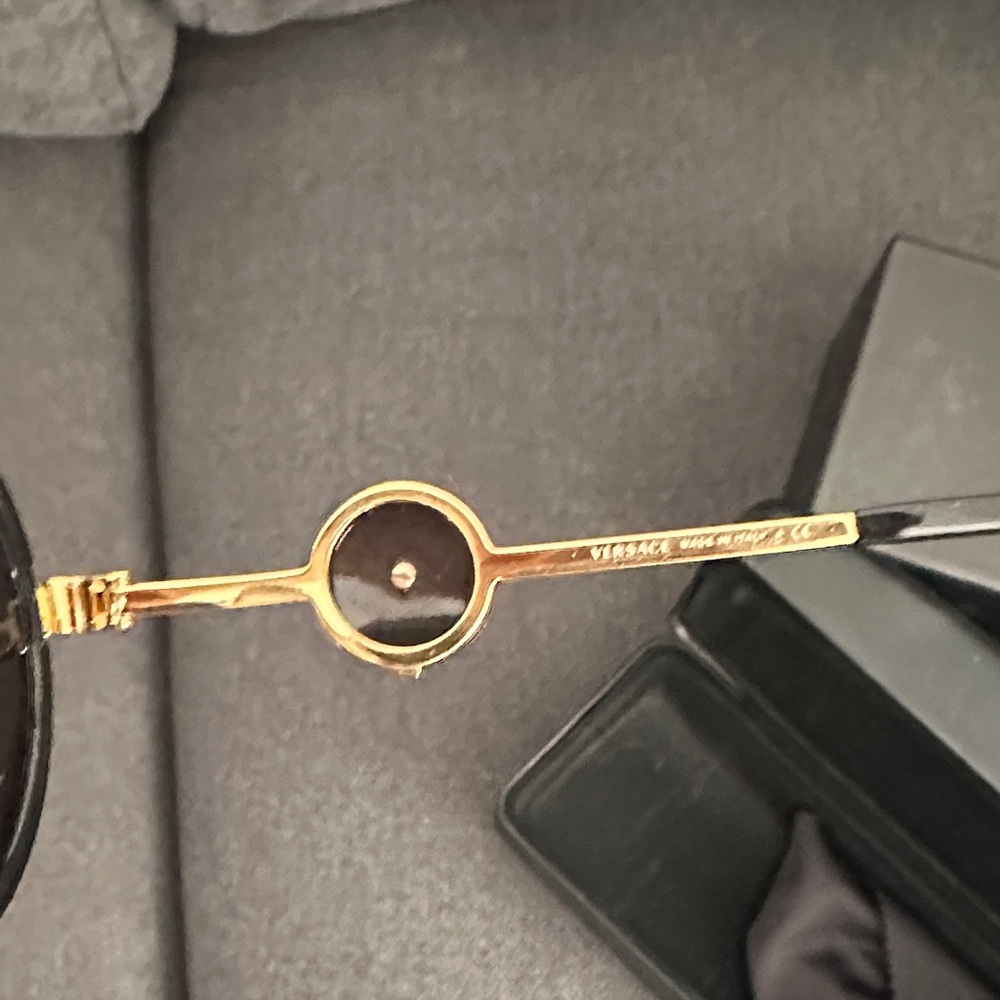 Versace sunglasses with box/case - Picture 7 of 11
